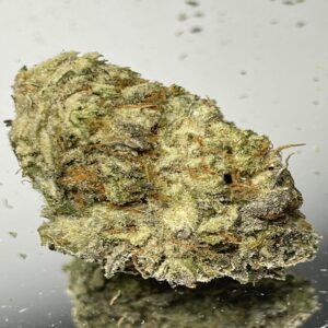(SOLD OUT) "Value weed " BC King - Hybrid 40% Indica / 60% Sativa - THC 28%