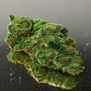 (SOLD OUT) "Value Weed" - Carbon Fiber - Hybrid 60% Indica / 40% Sativa - THC 28%